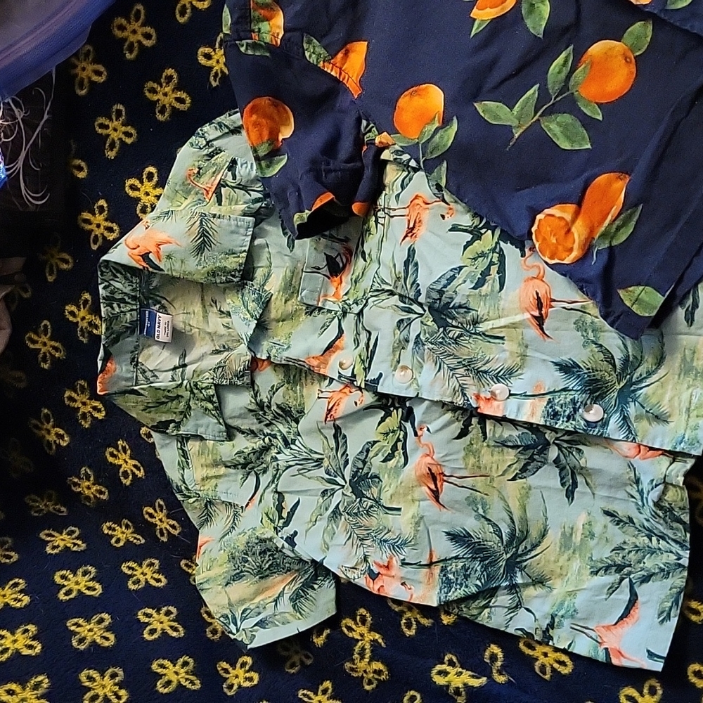2 Boys 4t Hawaiian shirts - Old Navy